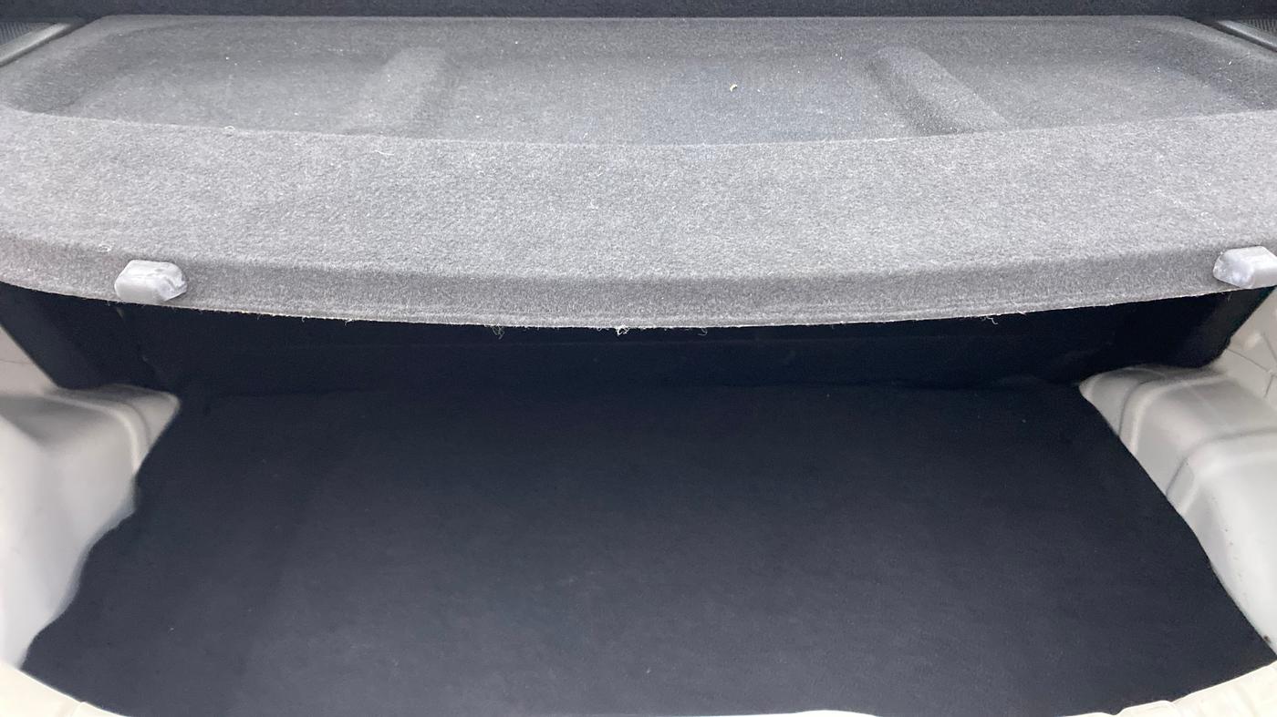 2017 Hyundai Eon MAGNA PLUS, Petrol, Manual, 22,576 km, Boot Inside