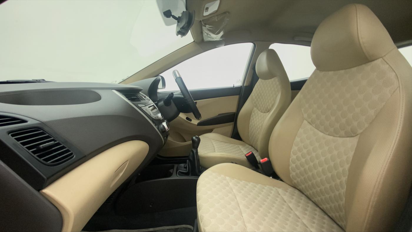 2017 Hyundai Eon MAGNA PLUS, Petrol, Manual, 22,576 km, Right Side Front Door Cabin