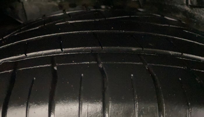 2021 Tata NEXON XZ PLUS PETROL, Petrol, Manual, 28,026 km, Right Rear Tyre Tread