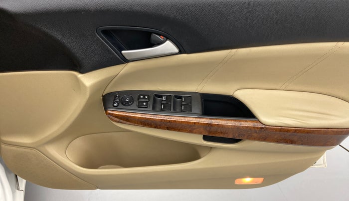 2013 Honda Accord 2.4L I-VTEC AT, Petrol, Automatic, 57,448 km, Driver Side Door Panels Control