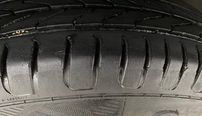 2021 Maruti Dzire VXI, Petrol, Manual, 91,598 km, Left Rear Tyre Tread