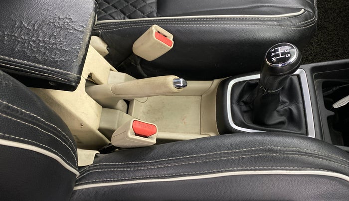 2021 Maruti Dzire VXI, Petrol, Manual, 91,598 km, Gear Lever