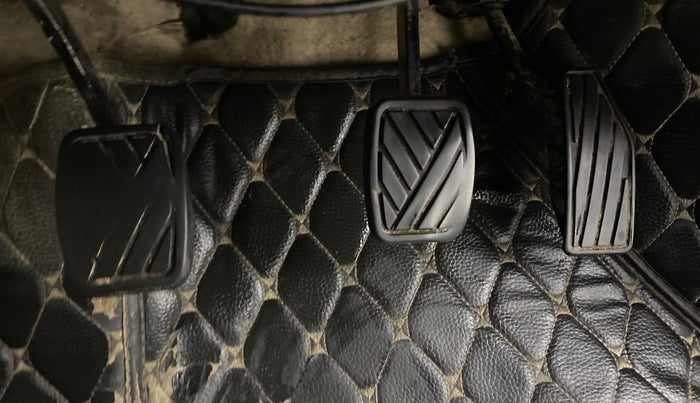 2021 Maruti Dzire VXI, Petrol, Manual, 91,598 km, Pedals