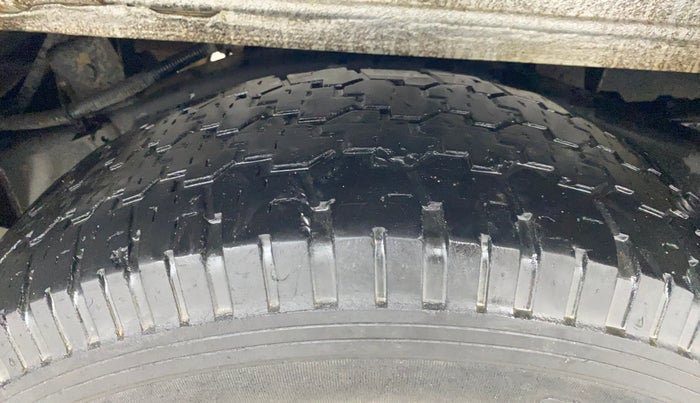2022 Mahindra Bolero B6, Diesel, Manual, 67,185 km, Left Rear Tyre Tread