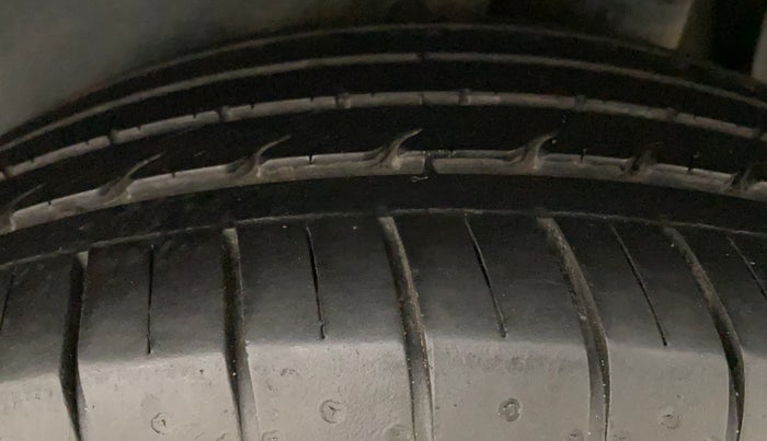 2018 Hyundai Creta SX PLUS AT 1.6 PETROL, Petrol, Automatic, 66,956 km, Left Rear Tyre Tread