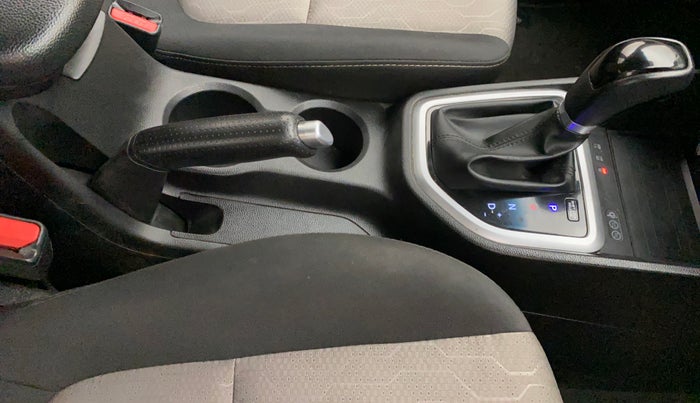 2018 Hyundai Creta SX PLUS AT 1.6 PETROL, Petrol, Automatic, 66,956 km, Gear Lever