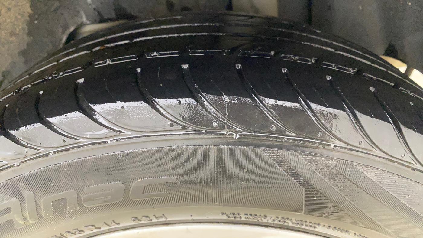 2018 Ford Figo Aspire TITANIUM 1.2 PETROL, CNG, Manual, 45,212 km, Left Rear Tyre Tread
