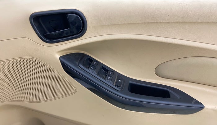 2018 Ford Figo Aspire TITANIUM 1.2 PETROL, CNG, Manual, 44,366 km, Driver Side Door Panels Control