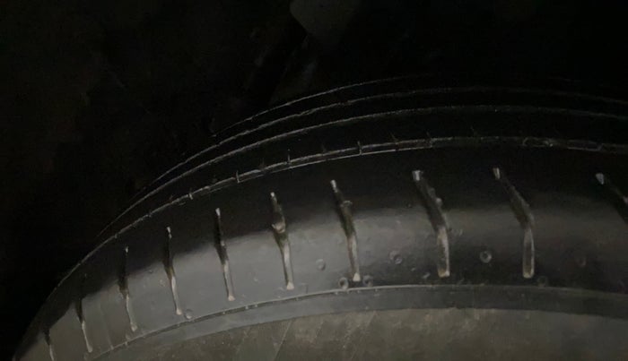 2021 Hyundai VENUE S 1.2, Petrol, Manual, 31,948 km, Left Rear Tyre Tread