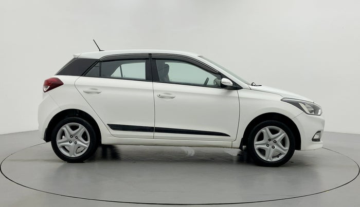 2017 Hyundai Elite i20 ASTA 1.2, Petrol, Manual, 31,450 km, Right Side View