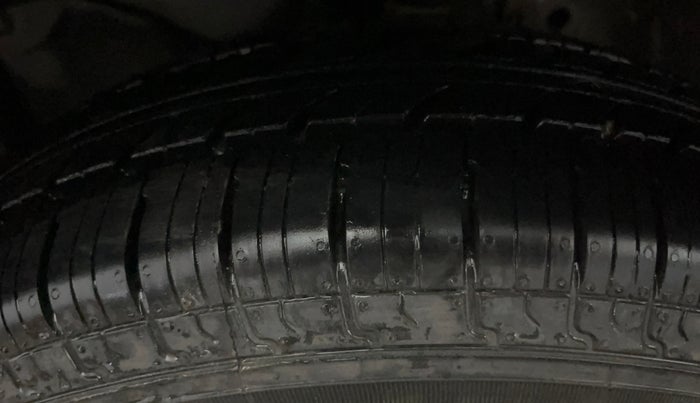 2022 Honda Amaze 1.2L I-VTEC S, Petrol, Manual, 79,054 km, Left Front Tyre Tread