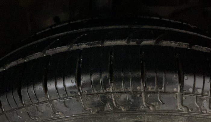 2022 Honda Amaze 1.2L I-VTEC S, Petrol, Manual, 79,054 km, Right Front Tyre Tread