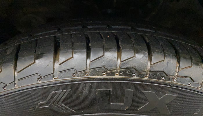 2016 Hyundai Creta SX PLUS AT 1.6 DIESEL, Diesel, Automatic, 98,153 km, Left Front Tyre Tread