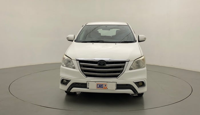 2014 Toyota Innova 2.5 VX 8 STR, Diesel, Manual, 82,235 km, Front
