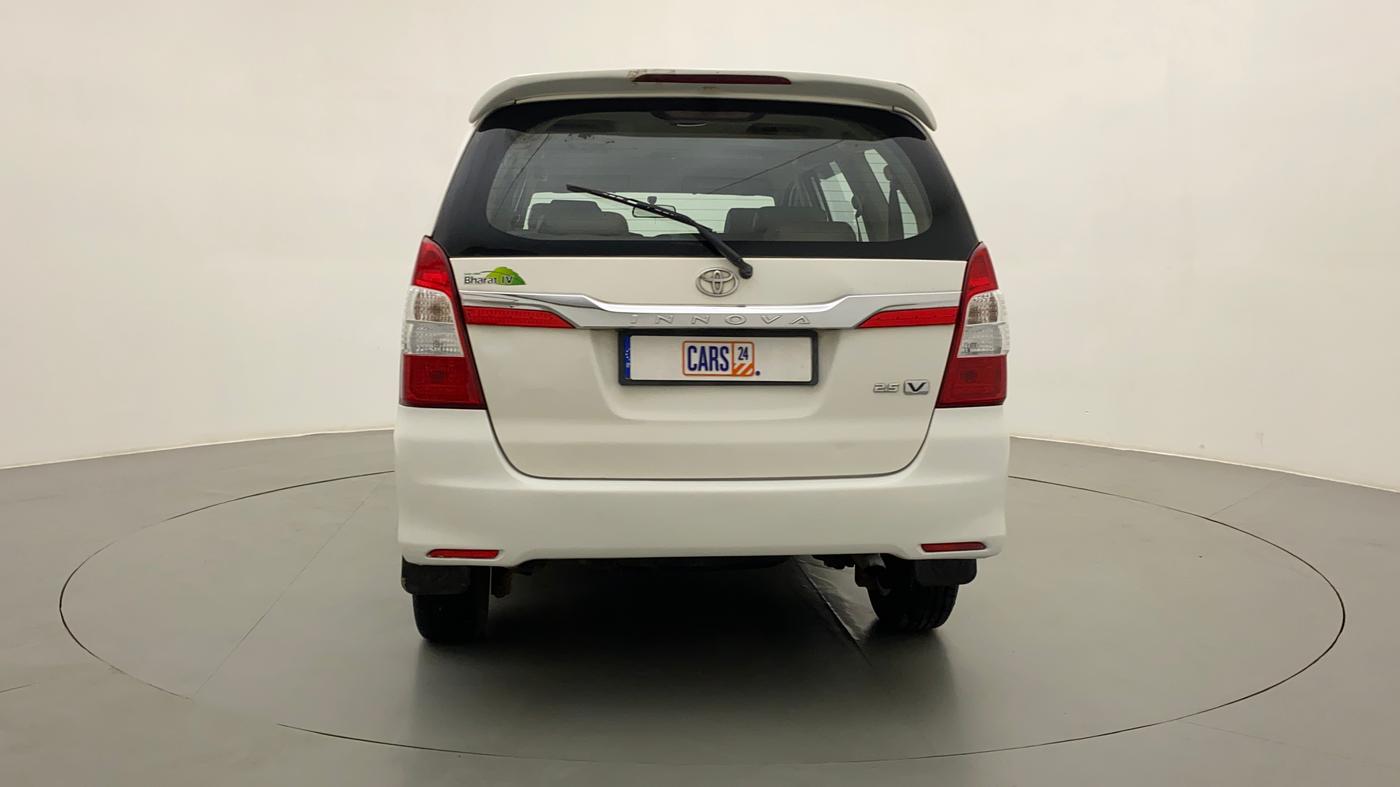2014 Toyota Innova 2.5 VX 8 STR, Diesel, Manual, 82,235 km, Back/Rear