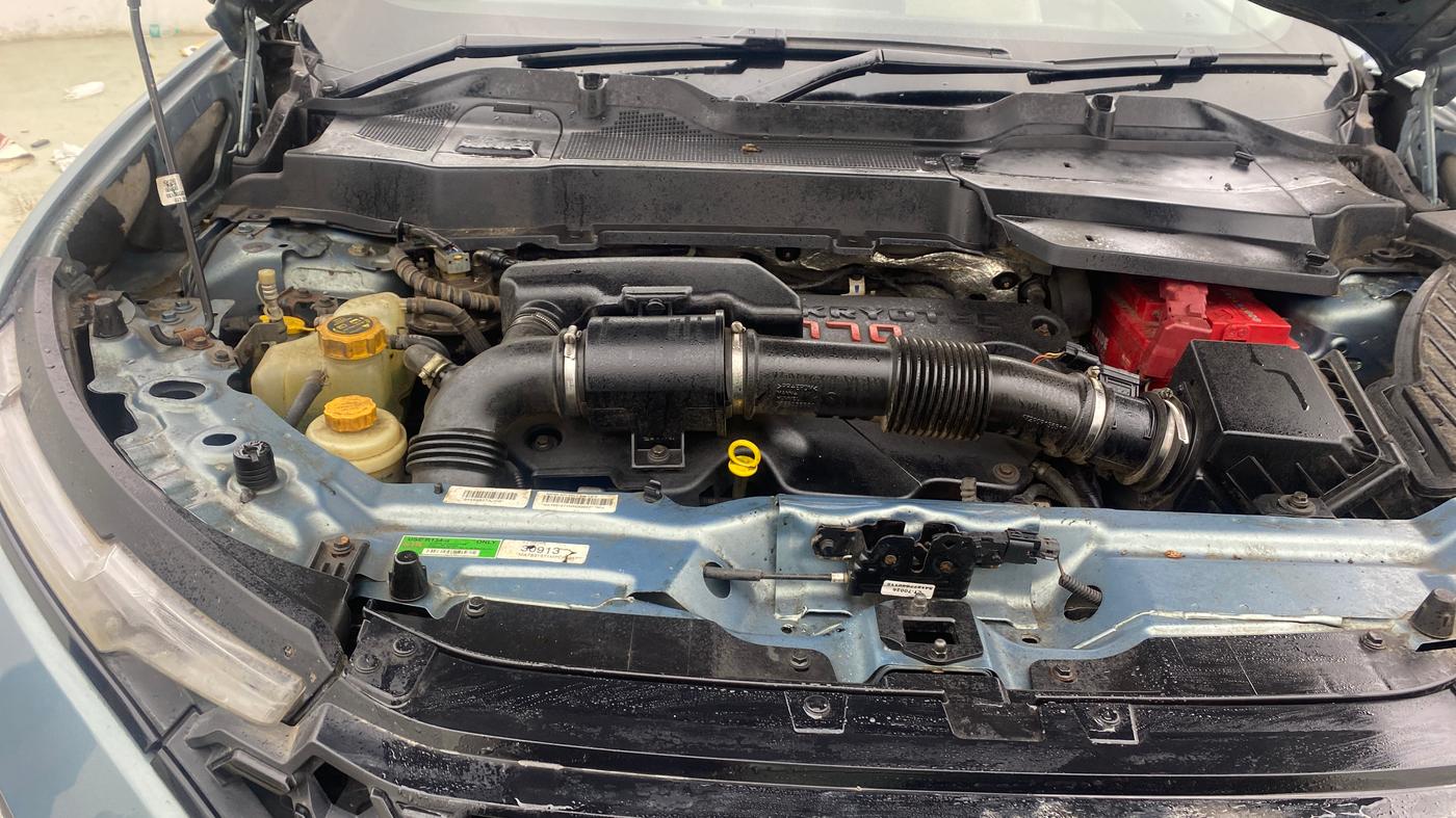 2021 Tata Safari XZA PLUS, Diesel, Automatic, 60,618 km, Engine View - Right