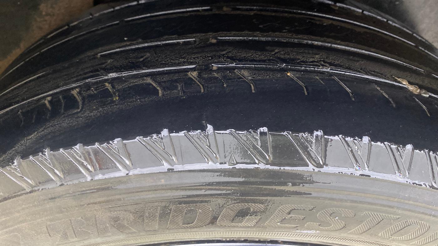 2021 Tata Safari XZA PLUS, Diesel, Automatic, 60,618 km, Left Rear Tyre Tread