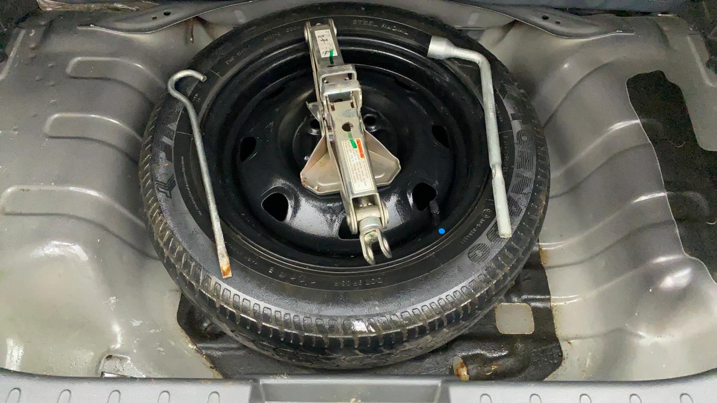 2018 Maruti Alto K10 VXI, Petrol, Manual, 37,107 km, Spare Tyre