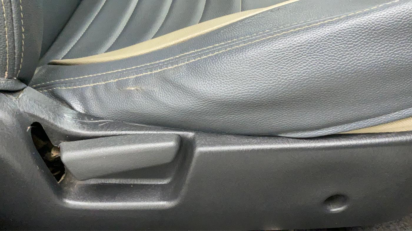 2018 Maruti Alto K10 VXI, Petrol, Manual, 37,107 km, Driver Side Adjustment Panel