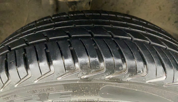 2018 Maruti Alto K10 VXI, Petrol, Manual, 37,107 km, Right Front Tyre Tread