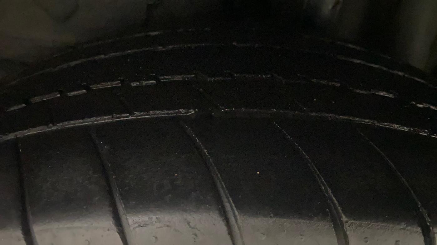 2020 Toyota YARIS J MT, CNG, Manual, 69,734 km, Left Rear Tyre Tread