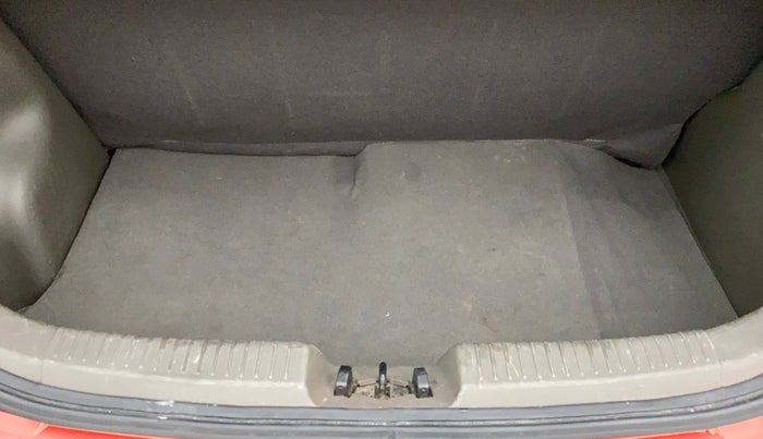 2010 Hyundai i10 MAGNA 1.2, Petrol, Manual, 29,970 km, Boot Inside