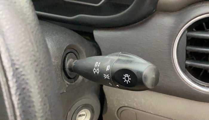 2010 Hyundai i10 MAGNA 1.2, Petrol, Manual, 29,970 km, Combination switch - Turn Indicator not functional