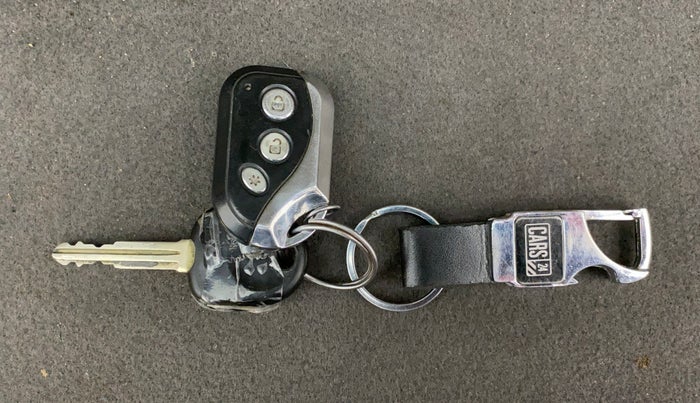 2010 Hyundai i10 MAGNA 1.2, Petrol, Manual, 29,970 km, Key Close Up