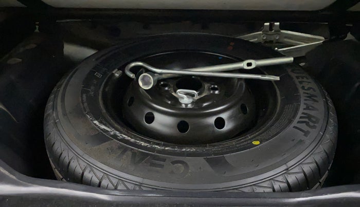 2022 Maruti Alto LXI OPT CNG, CNG, Manual, 28,543 km, Spare Tyre