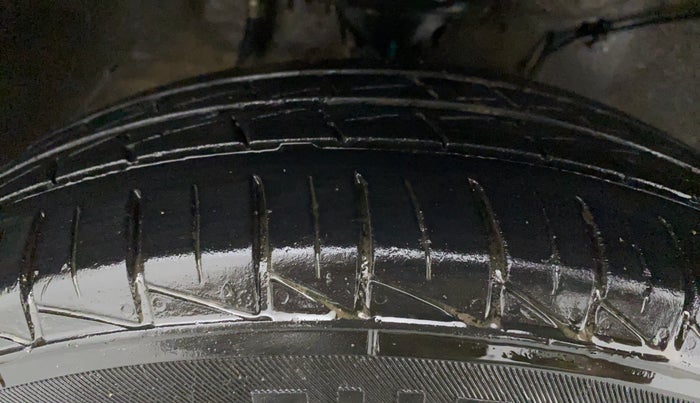 2022 Maruti Alto LXI OPT CNG, CNG, Manual, 28,543 km, Right Front Tyre Tread