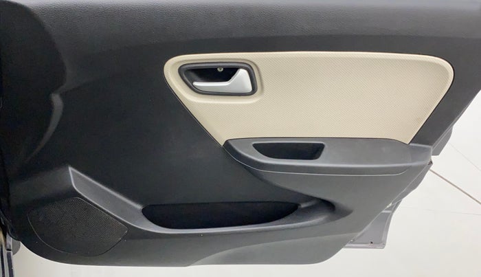 2022 Maruti Alto LXI OPT CNG, CNG, Manual, 28,543 km, Driver Side Door Panels Control