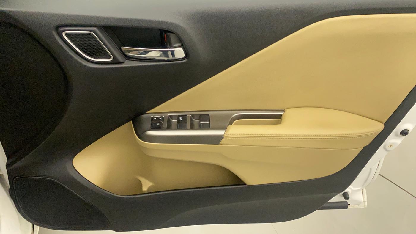 2019 Honda City 1.5L I-VTEC ZX, Petrol, Manual, 17,087 km, Driver Side Door Panels Control