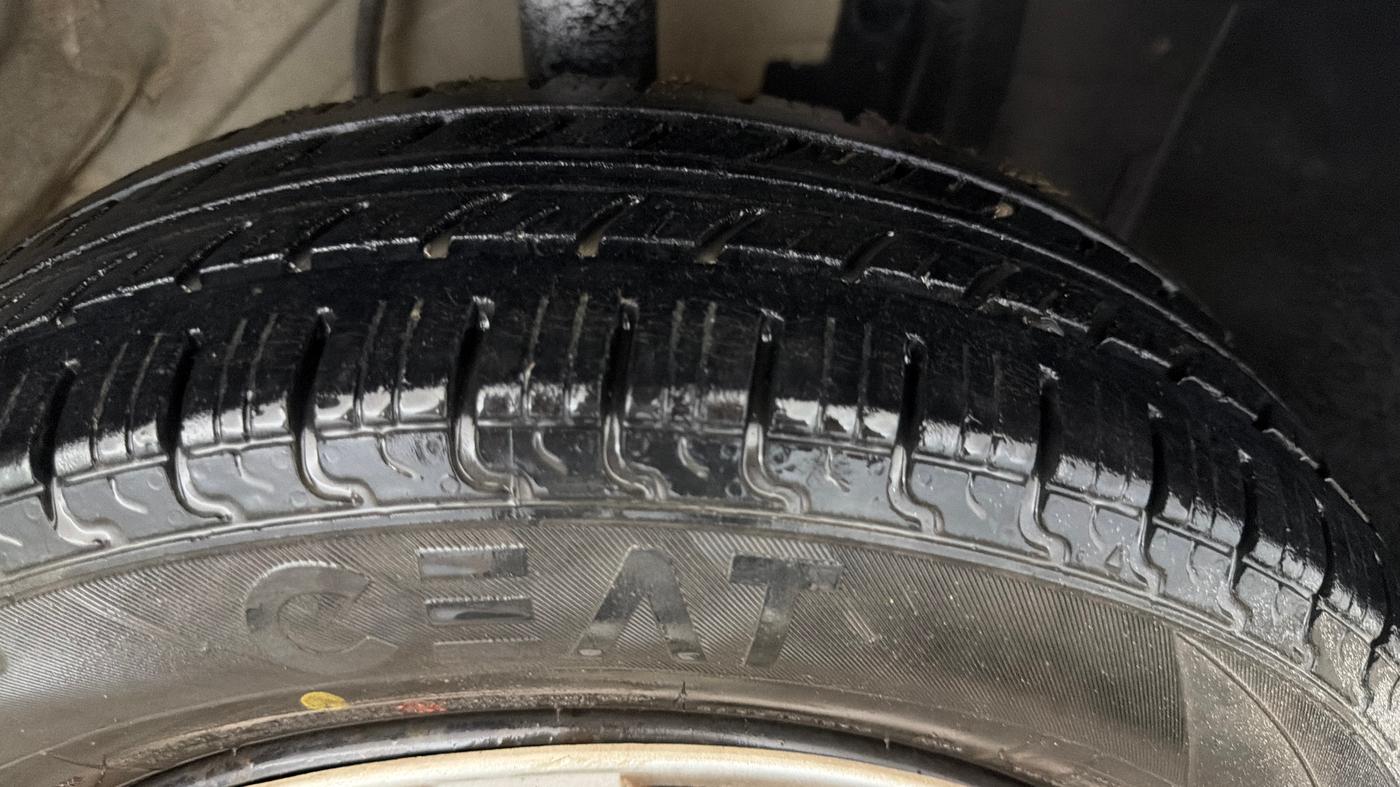 2014 Datsun Go T, Petrol, Manual, 42,526 km, Right Front Tyre Tread
