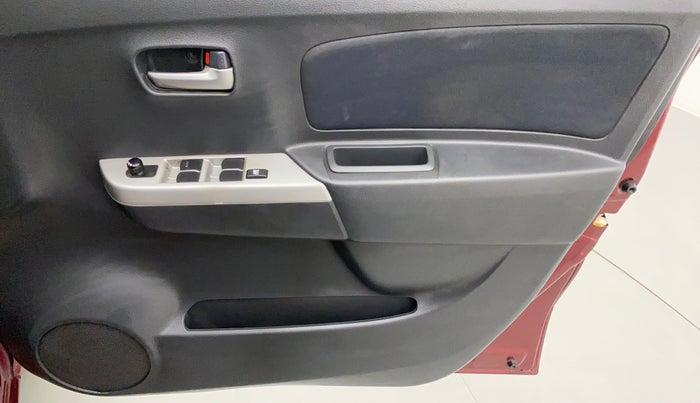 2011 Maruti Wagon R 1.0 VXI, Petrol, Manual, 72,123 km, Driver Side Door Panels Control