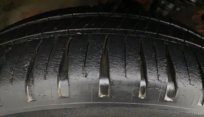 2011 Maruti Wagon R 1.0 VXI, Petrol, Manual, 72,123 km, Right Rear Tyre Tread