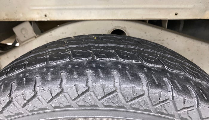 2018 Mahindra Bolero POWER PLUS ZLX, Diesel, Manual, 93,463 km, Left Rear Tyre Tread
