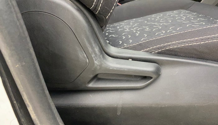 2021 Tata Tiago XT LIMITED EDITION PETROL, CNG, Manual, 1,04,937 km, Driver Side Adjustment Panel