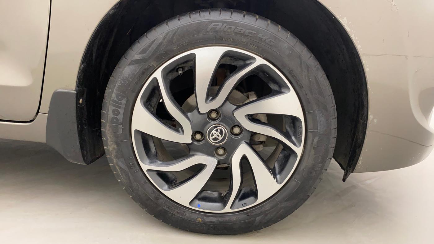 2020 Toyota Glanza V MT PETROL, Petrol, Manual, 24,252 km, Right Front Wheel