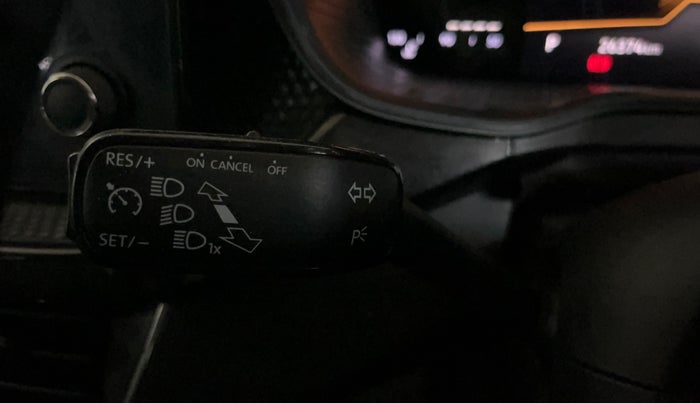 2023 Skoda KUSHAQ STYLE 1.5L TSI DSG (6 AIRBAGS), Petrol, Automatic, 26,315 km, Adaptive Cruise Control