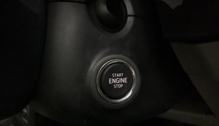 2023 Skoda KUSHAQ STYLE 1.5L TSI DSG (6 AIRBAGS), Petrol, Automatic, 26,315 km, Keyless Start/ Stop Button