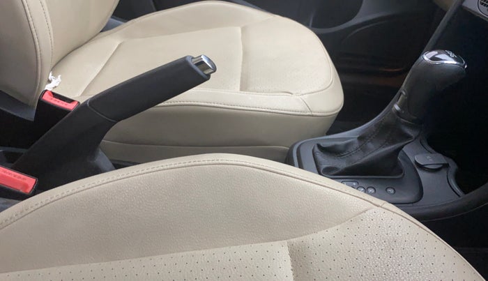 2019 Skoda Rapid Style 1.5 TDI AT, Diesel, Automatic, 64,884 km, Gear Lever
