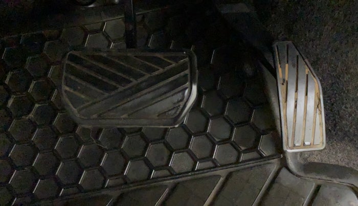 2015 Maruti Alto K10 VXI AMT, CNG, Automatic, 36,019 km, Pedals