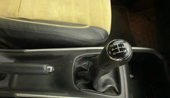 2016 Maruti Baleno ALPHA PETROL 1.2, Petrol, Manual, 70,166 km, Gear Lever