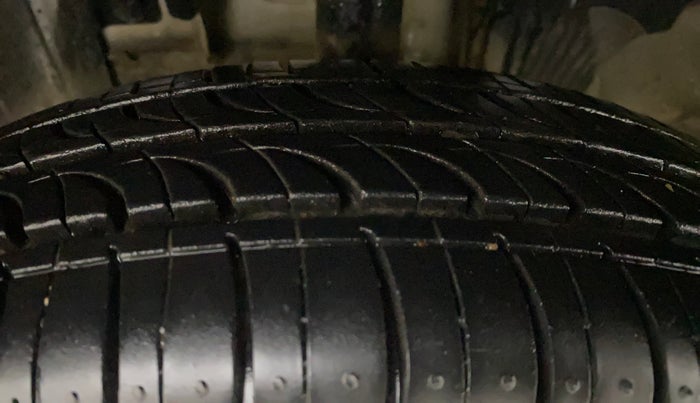 2019 Renault Kwid RXT 1.0 AMT (O), Petrol, Automatic, 80,598 km, Left Front Tyre Tread