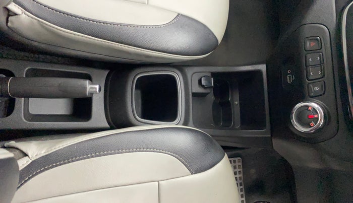 2019 Renault Kwid RXT 1.0 AMT (O), Petrol, Automatic, 80,598 km, Gear Lever