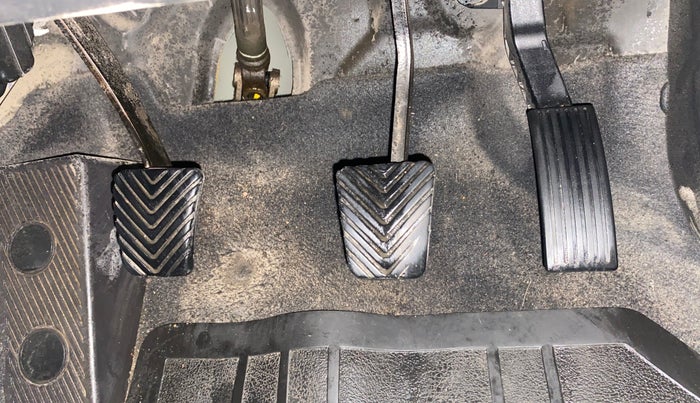 2015 Hyundai Elite i20 MAGNA 1.4 CRDI, Diesel, Manual, 1,17,805 km, Pedals