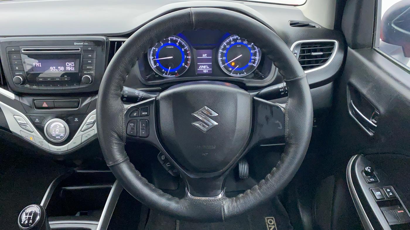 2017 Maruti Baleno DELTA 1.2 K12, Petrol, Manual, 23,727 km, Steering Wheel Close Up