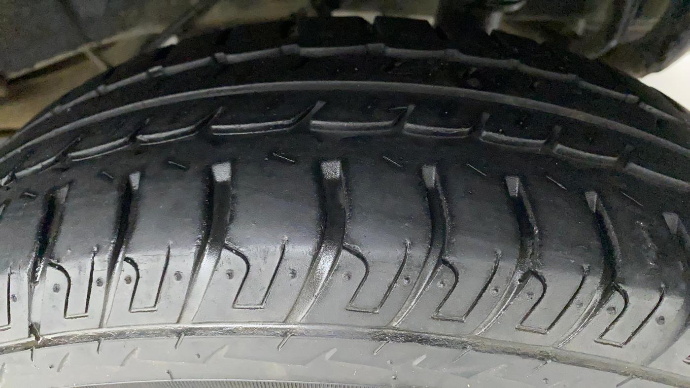 2016 Datsun Go Plus T, Petrol, Manual, 55,272 km, Left Rear Tyre Tread