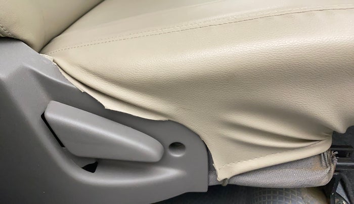 2016 Datsun Go Plus T, Petrol, Manual, 55,272 km, Driver Side Adjustment Panel