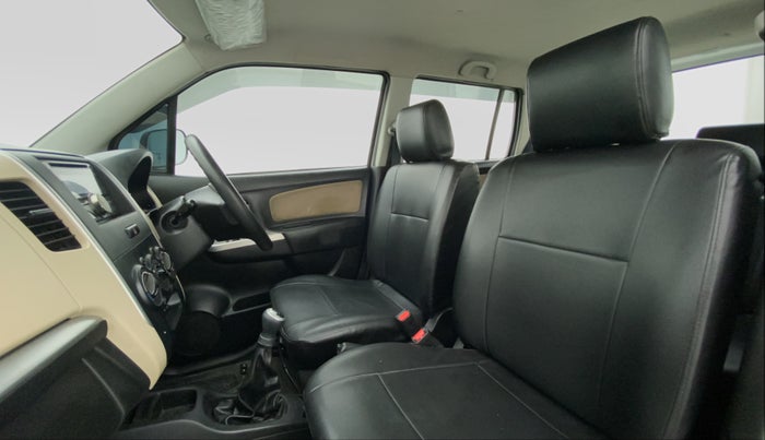 2017 Maruti Wagon R 1.0 LXI CNG, CNG, Manual, 57,773 km, Right Side Front Door Cabin